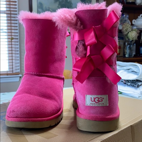 UGG boots: youth pink Bailey bow - Picture 4 of 12